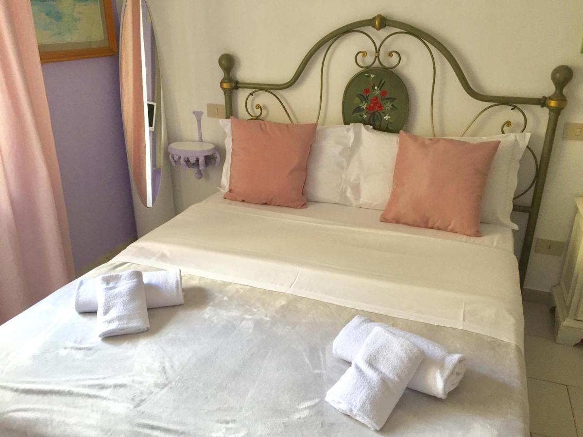 6 Keys Bed & Breakfast Pisa Exterior photo