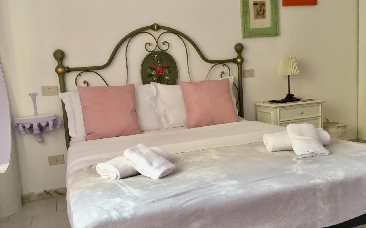 6 Keys Bed & Breakfast Pisa Exterior photo